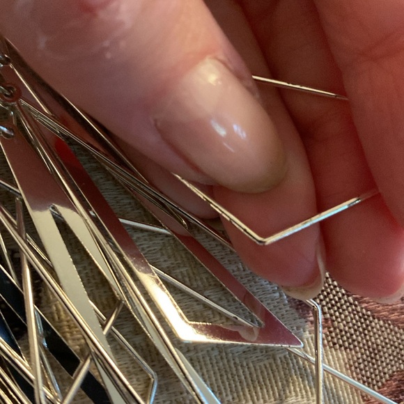 Fun Silver Colored Geometric Triangle Shapes Necklace - Picture 14 of 16